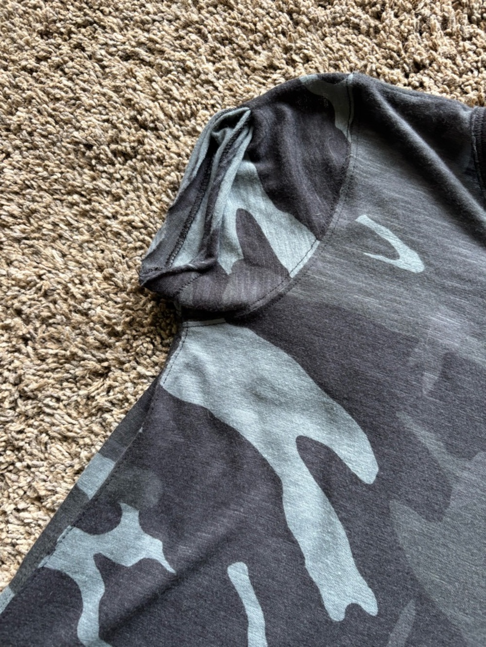 Camo Print Short Sleeve Tee - Gray & Black We the free - Picture 7 of 11